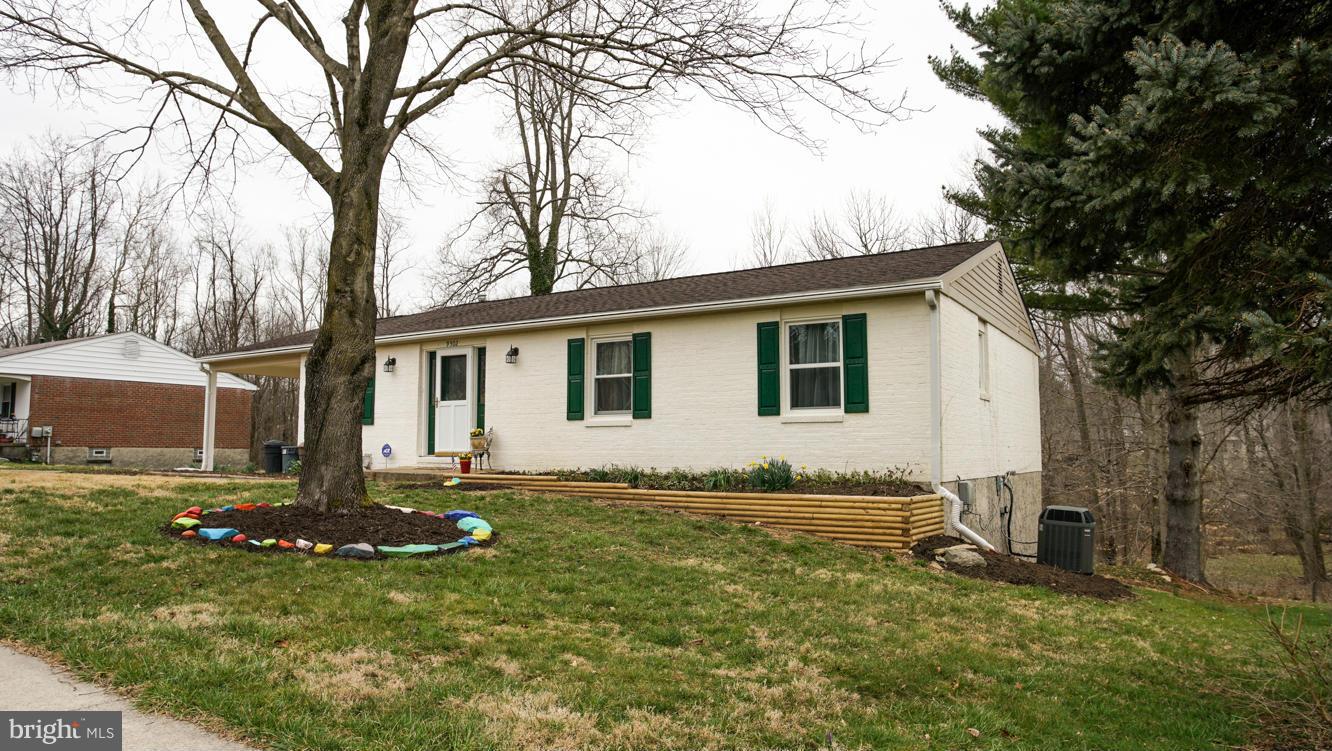 9502 Gunview Road Baltimore, MD 21236 - Photo 2 of 26 Exterior (Front)