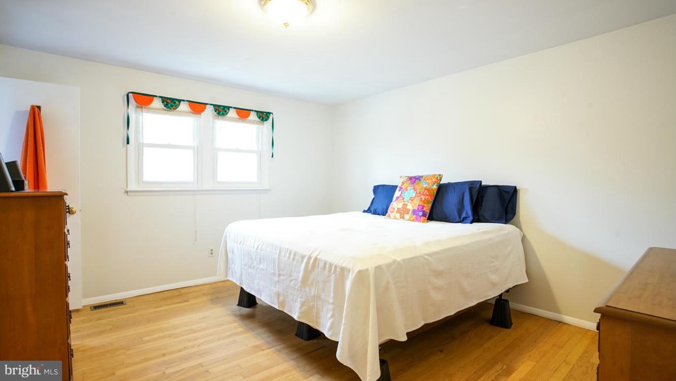 9502 Gunview Road Baltimore, MD 21236 - Photo 8 of 26 Bedroom (Master)