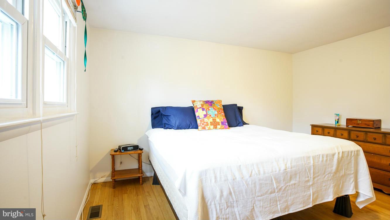 9502 Gunview Road Baltimore, MD 21236 - Photo 9 of 26 Bedroom (Master)