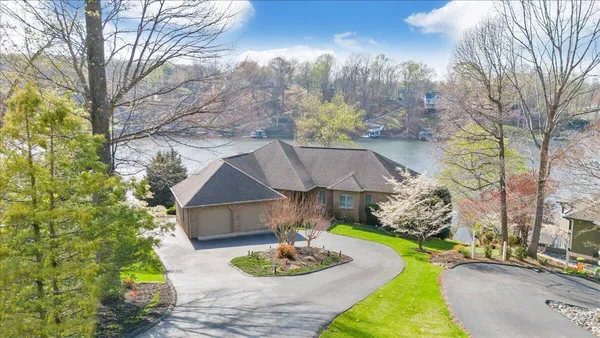 $1,695,000 | 274 Village Lane, Moneta, VA 24121