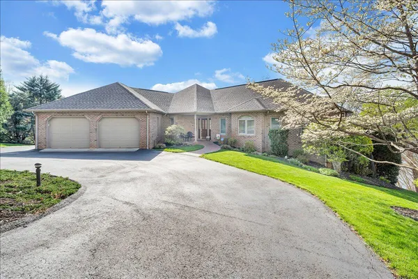 $1,695,000 | 274 Village Lane, Moneta, VA 24121