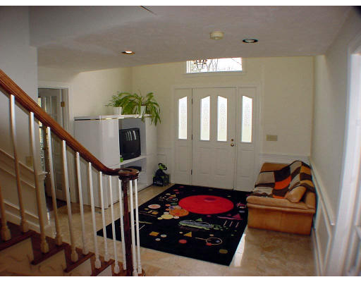 14 Woodstone Road Northborough, MA 01532 - Photo 4 of 7 Gallery Image 4