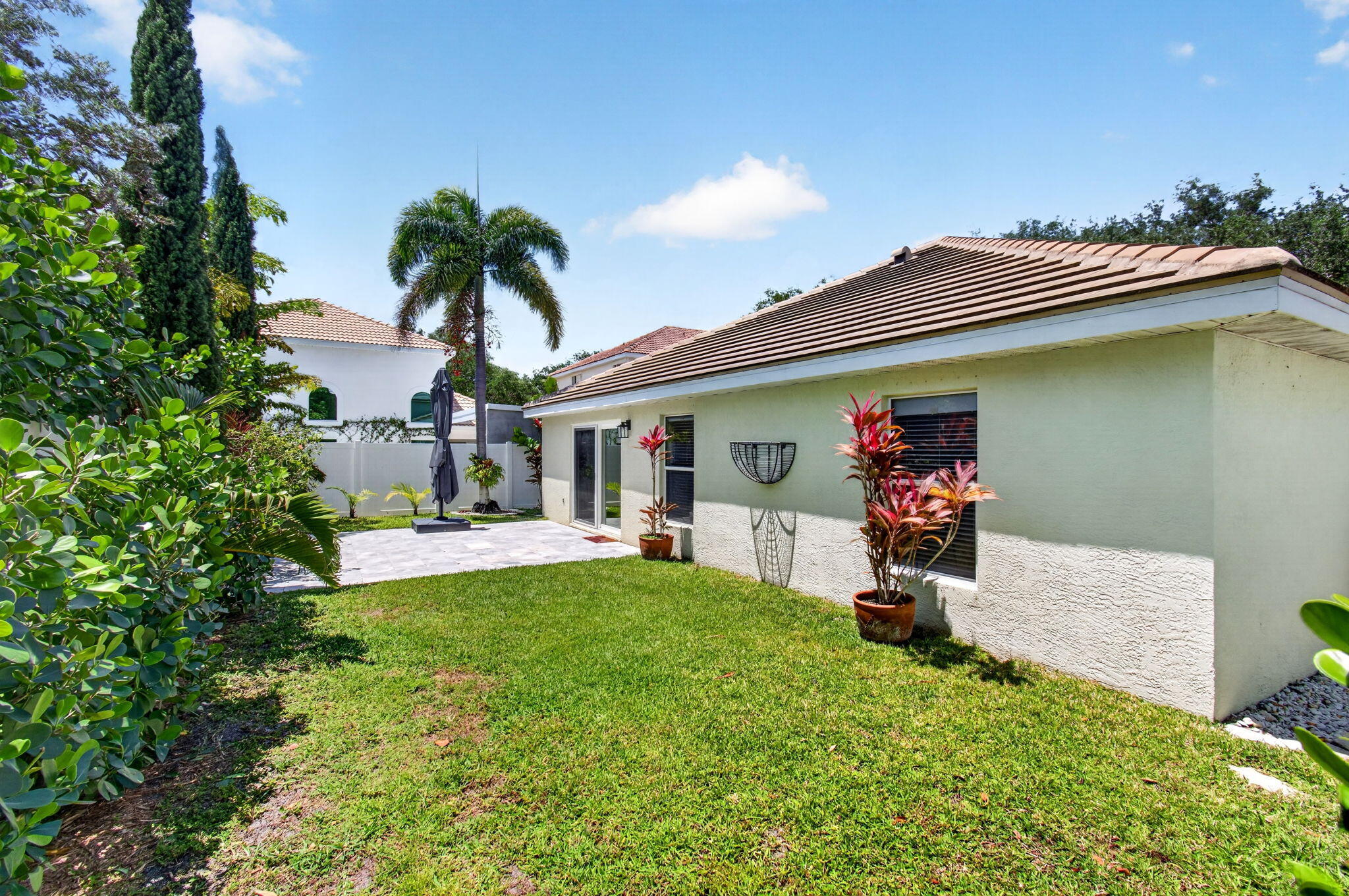 1142 Canoe Point Delray Beach, FL 33444 - Photo 51 of 68 Backyard