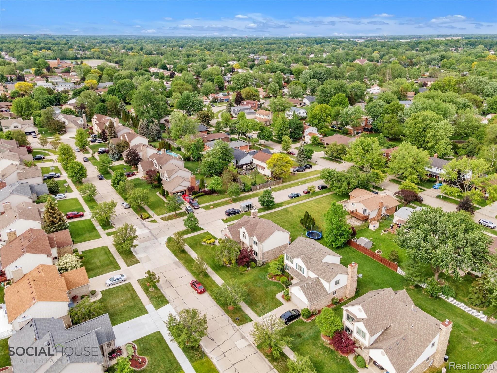 6800 Fox Hills Road Canton, MI 48187 - Photo 49 of 52 50-6800 Fox Hills Rd-Windowstill-Real-Estate-Photography-50.jpg