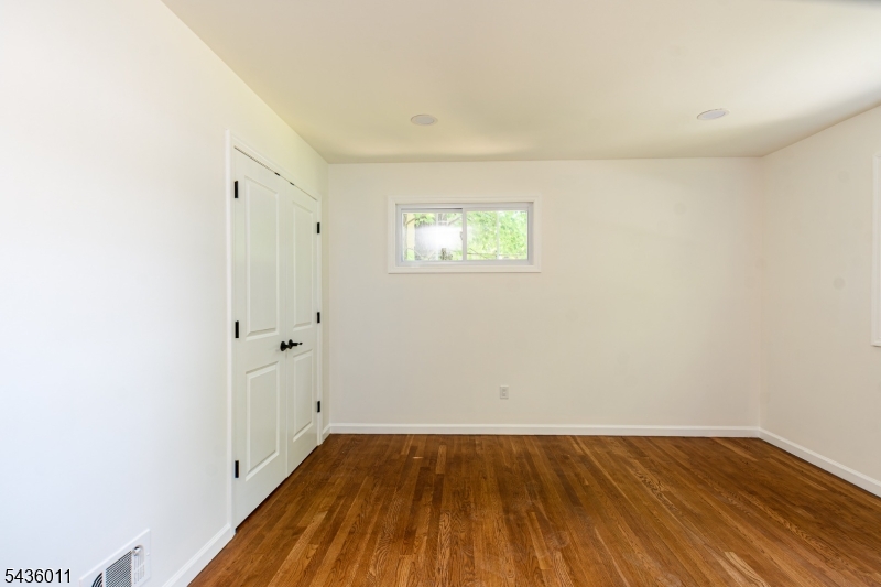 104 Marmora Road Parsippany, NJ 07054 - Photo 23 of 38