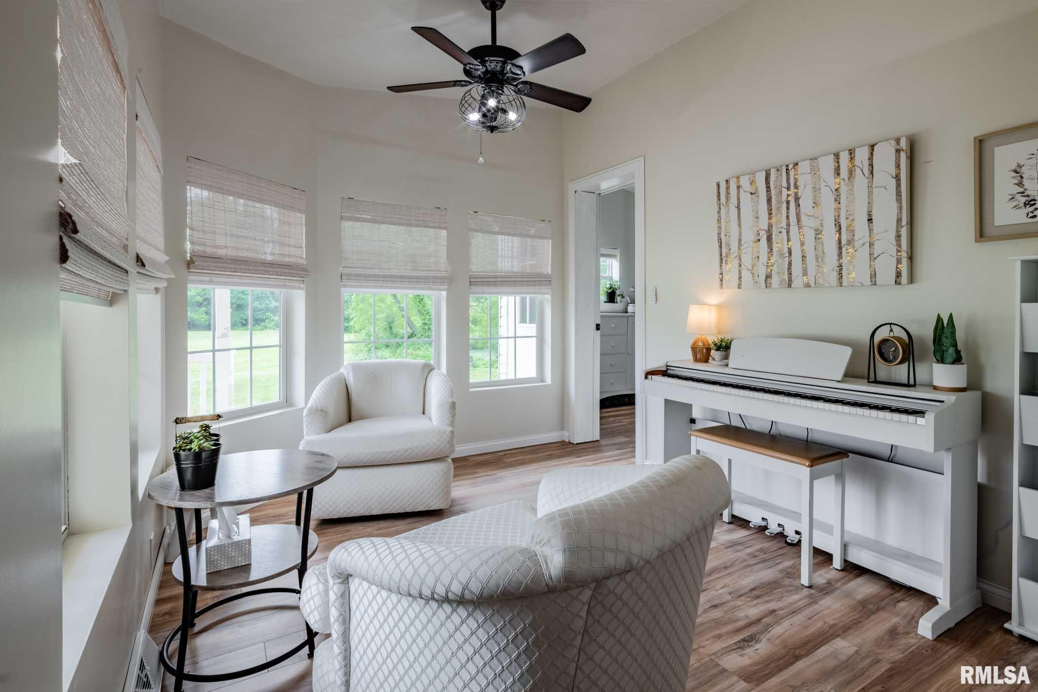 8873 Bennett Road Benton, IL 62812 - Photo 14 of 45