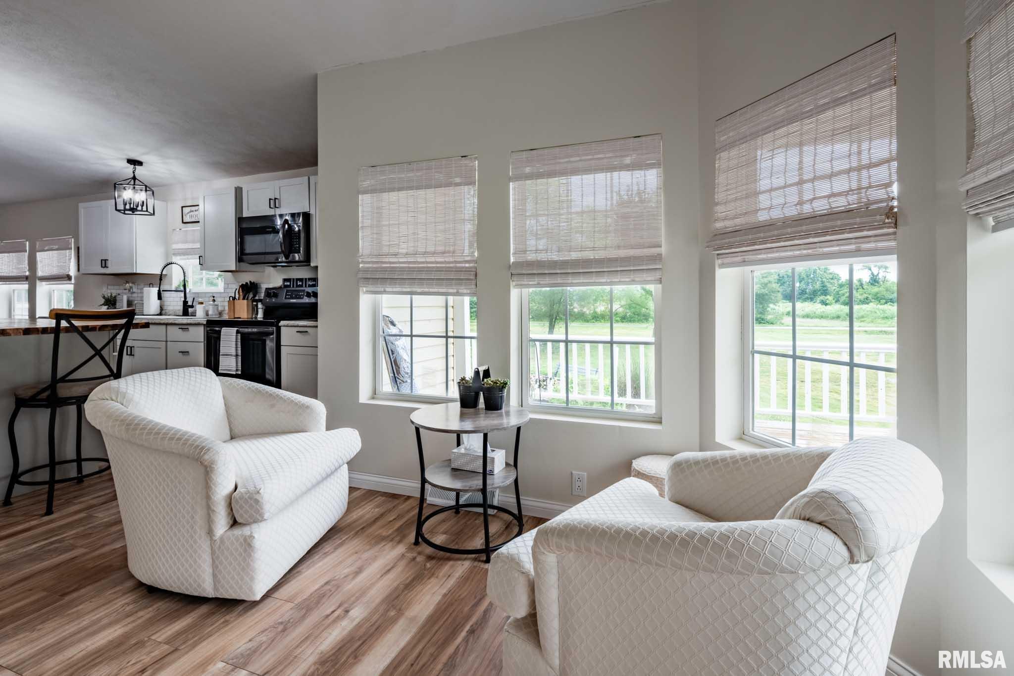 8873 Bennett Road Benton, IL 62812 - Photo 15 of 45