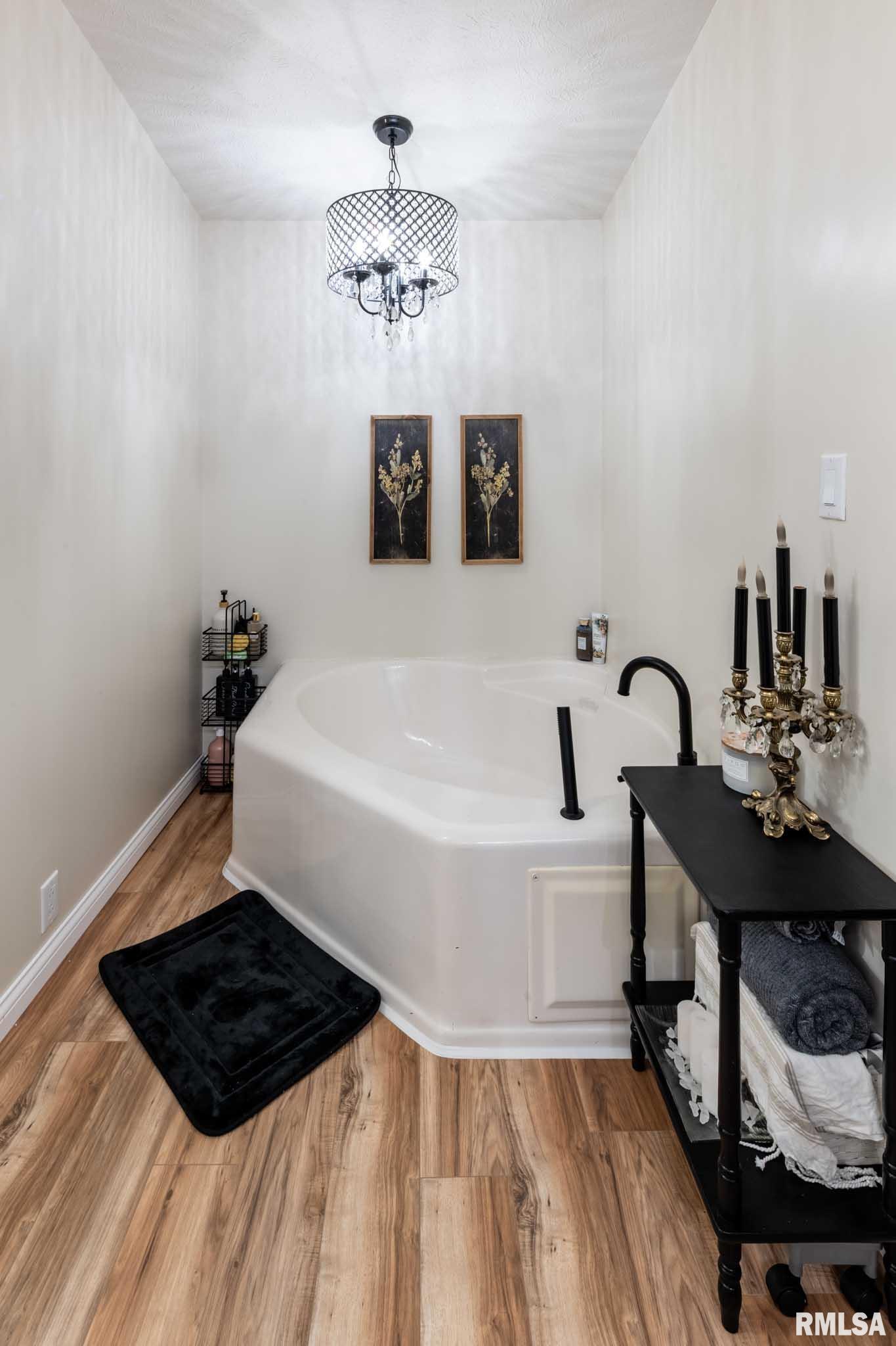 8873 Bennett Road Benton, IL 62812 - Photo 20 of 45