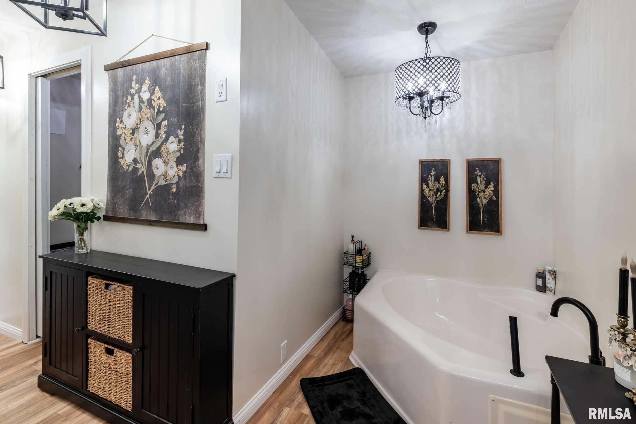 8873 Bennett Road Benton, IL 62812 - Photo 21 of 45