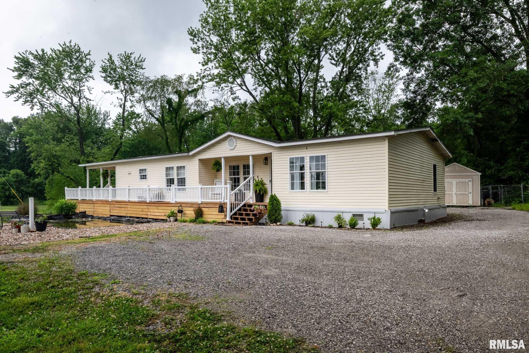 8873 Bennett Road Benton, IL 62812 - Photo 32 of 45