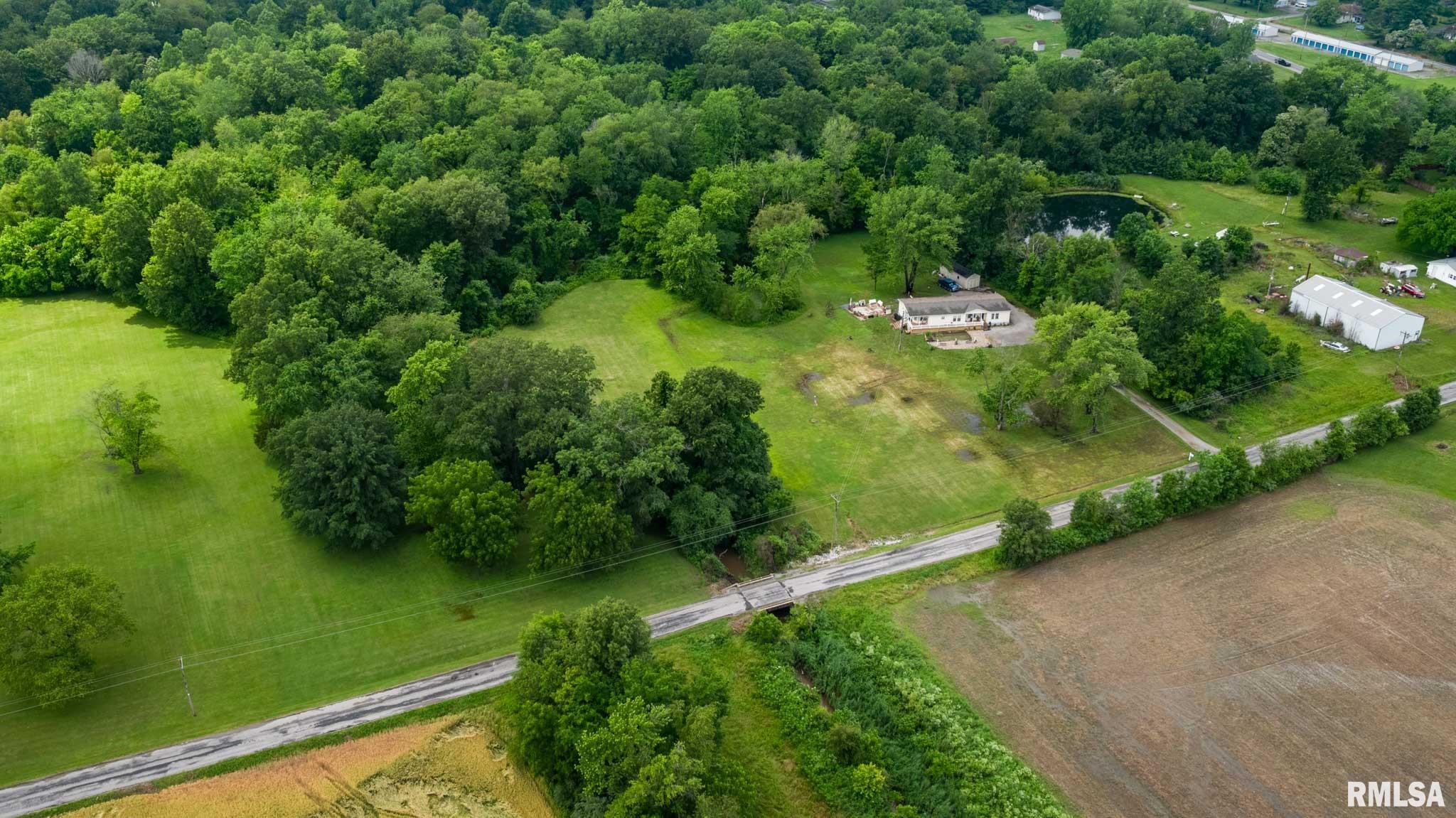 8873 Bennett Road Benton, IL 62812 - Photo 38 of 45