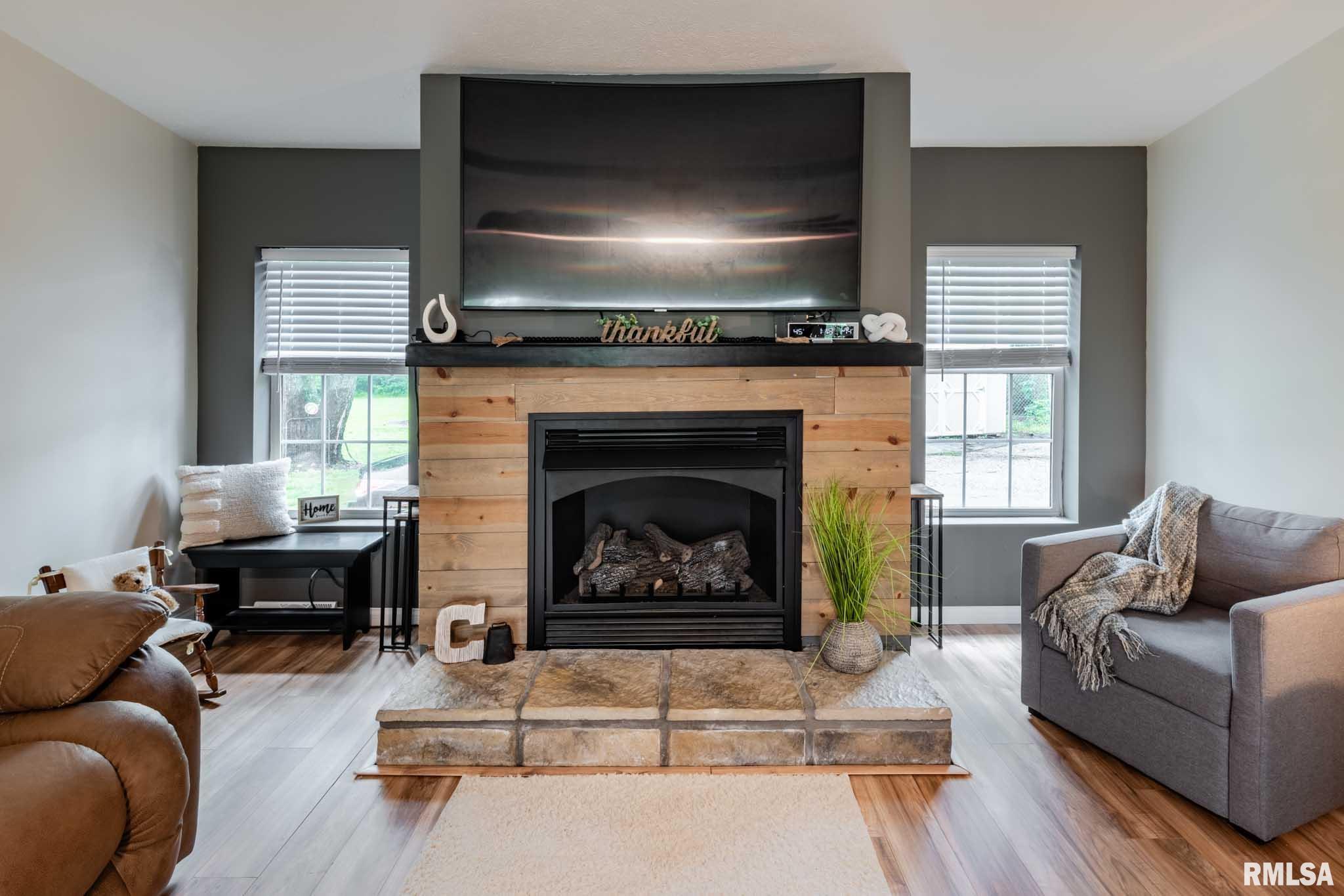 8873 Bennett Road Benton, IL 62812 - Photo 6 of 45