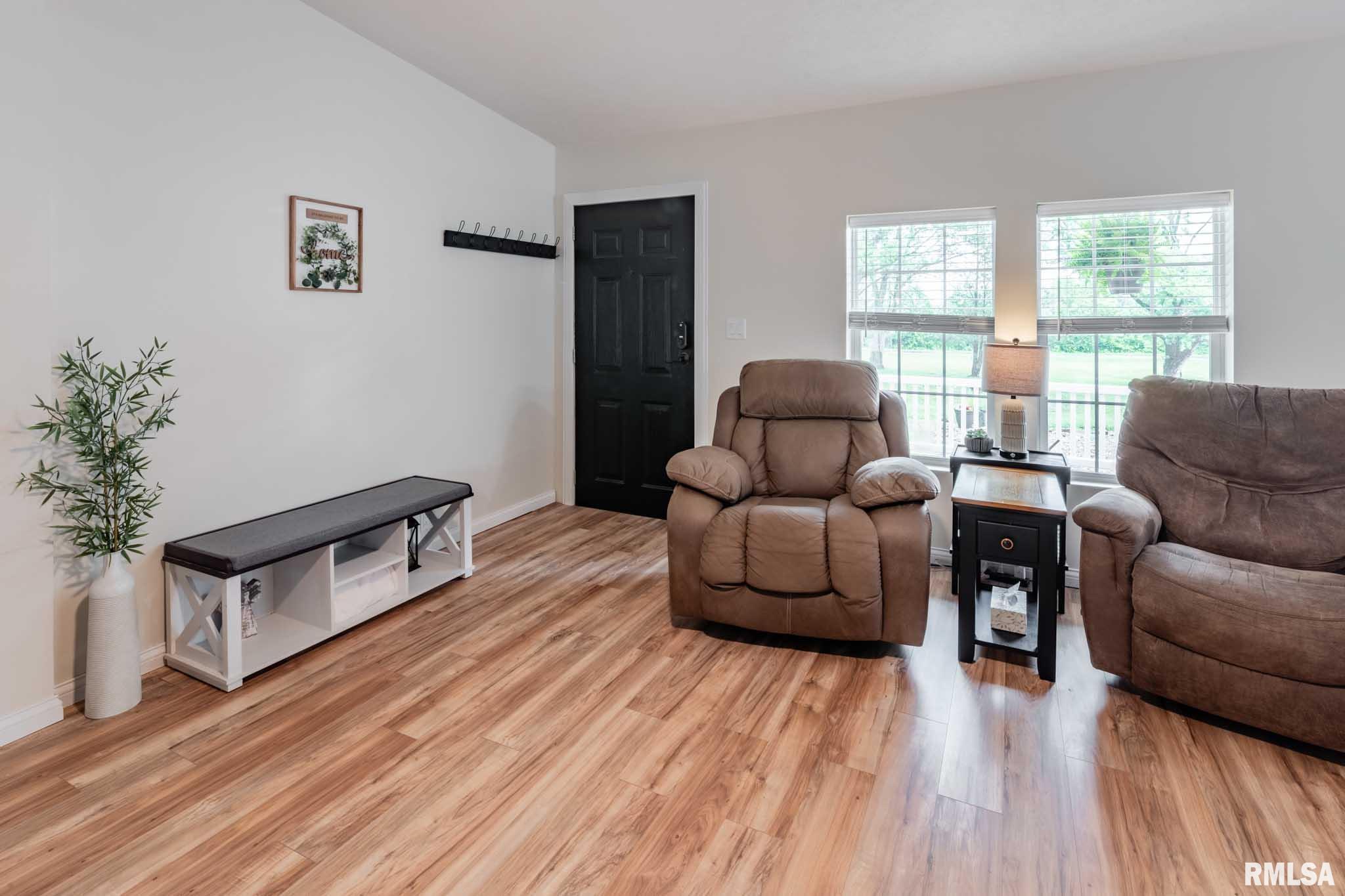 8873 Bennett Road Benton, IL 62812 - Photo 7 of 45