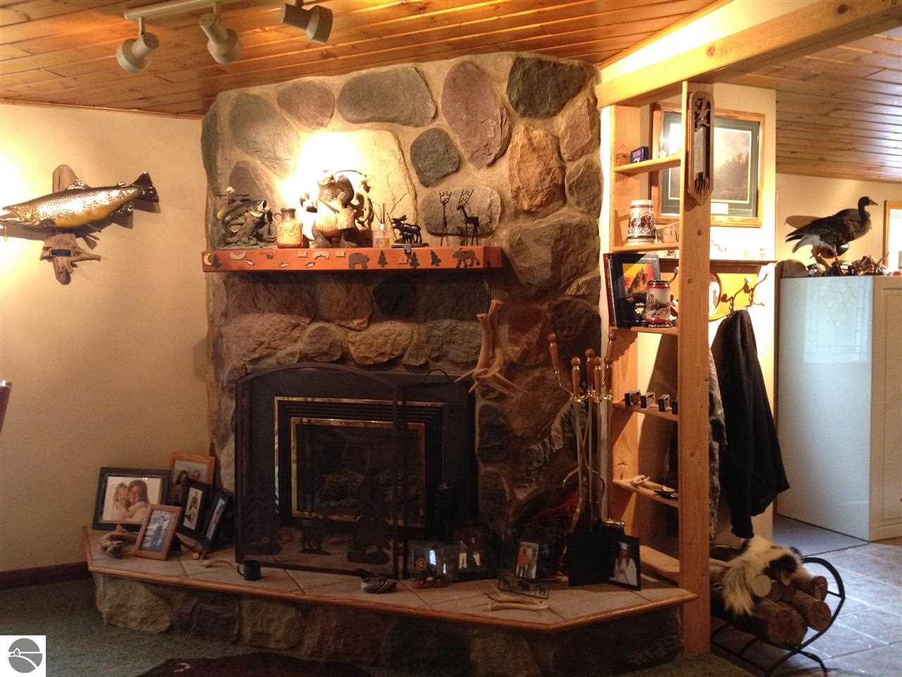 19268 Cedar Run Road Traverse City, MI 49684 - Photo 24 of 43 1777784-23.JPG