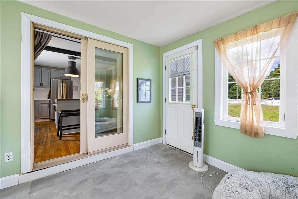 125 Fair Oak Road Springfield, MA 01128 - Photo 17 of 29 an empty room with windows and entryway