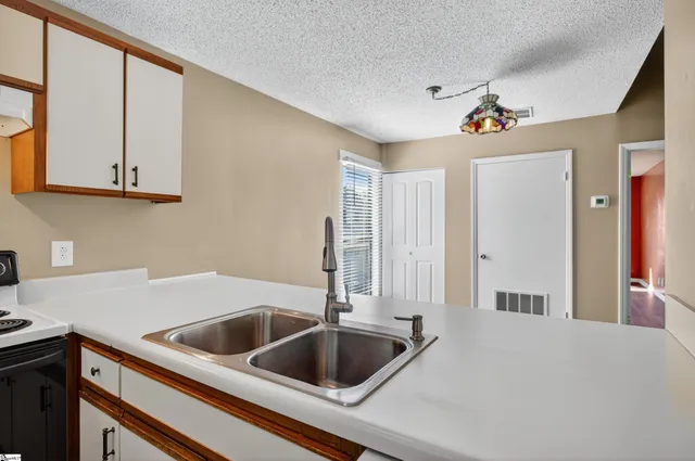 $160,000 | 2601 Duncan Chapel Road, Unit G301, Greenville, SC 29617