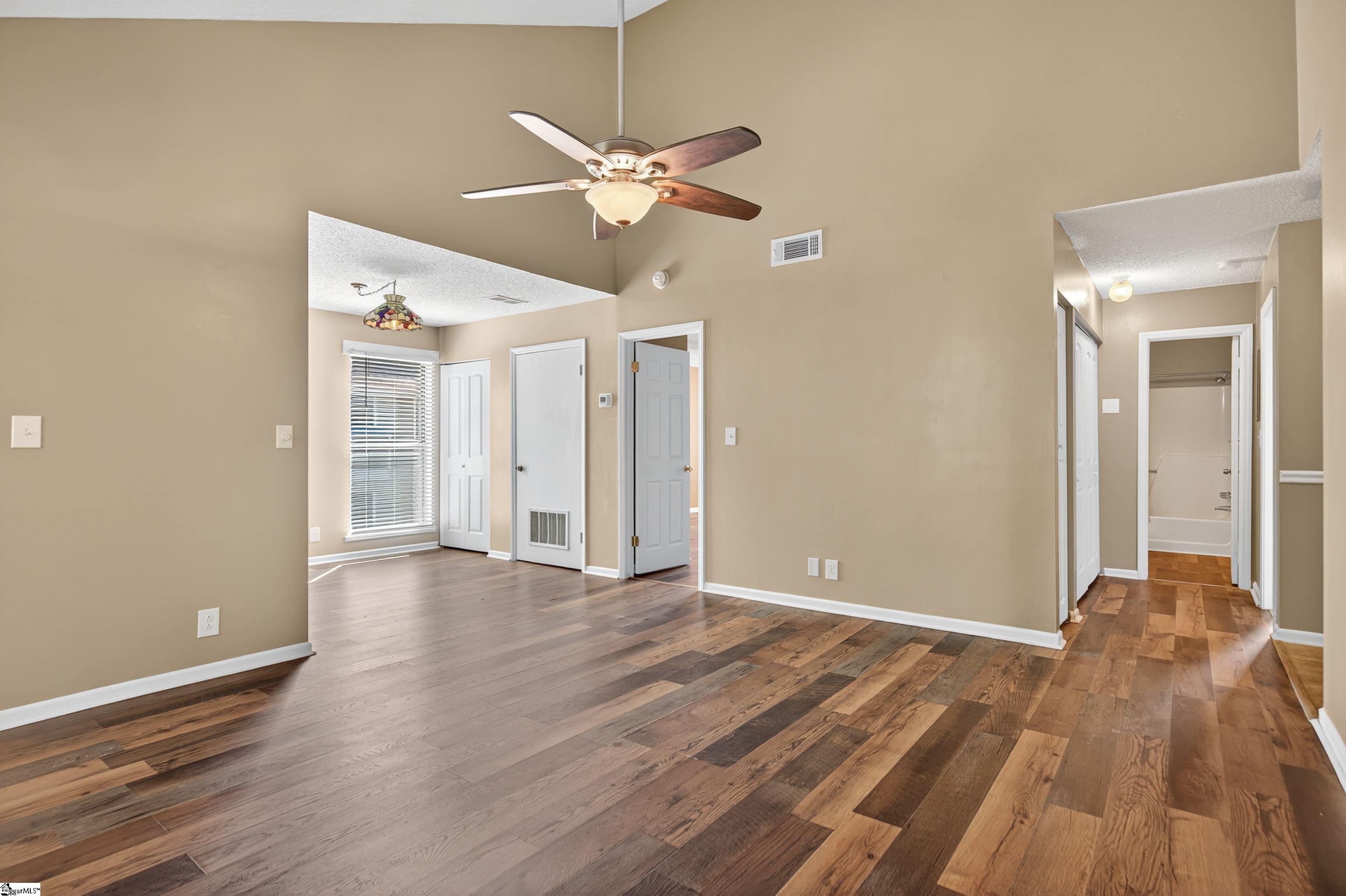 2601 Duncan Chapel Road, Unit G301 Greenville, SC 29617 - Photo 3 of 30