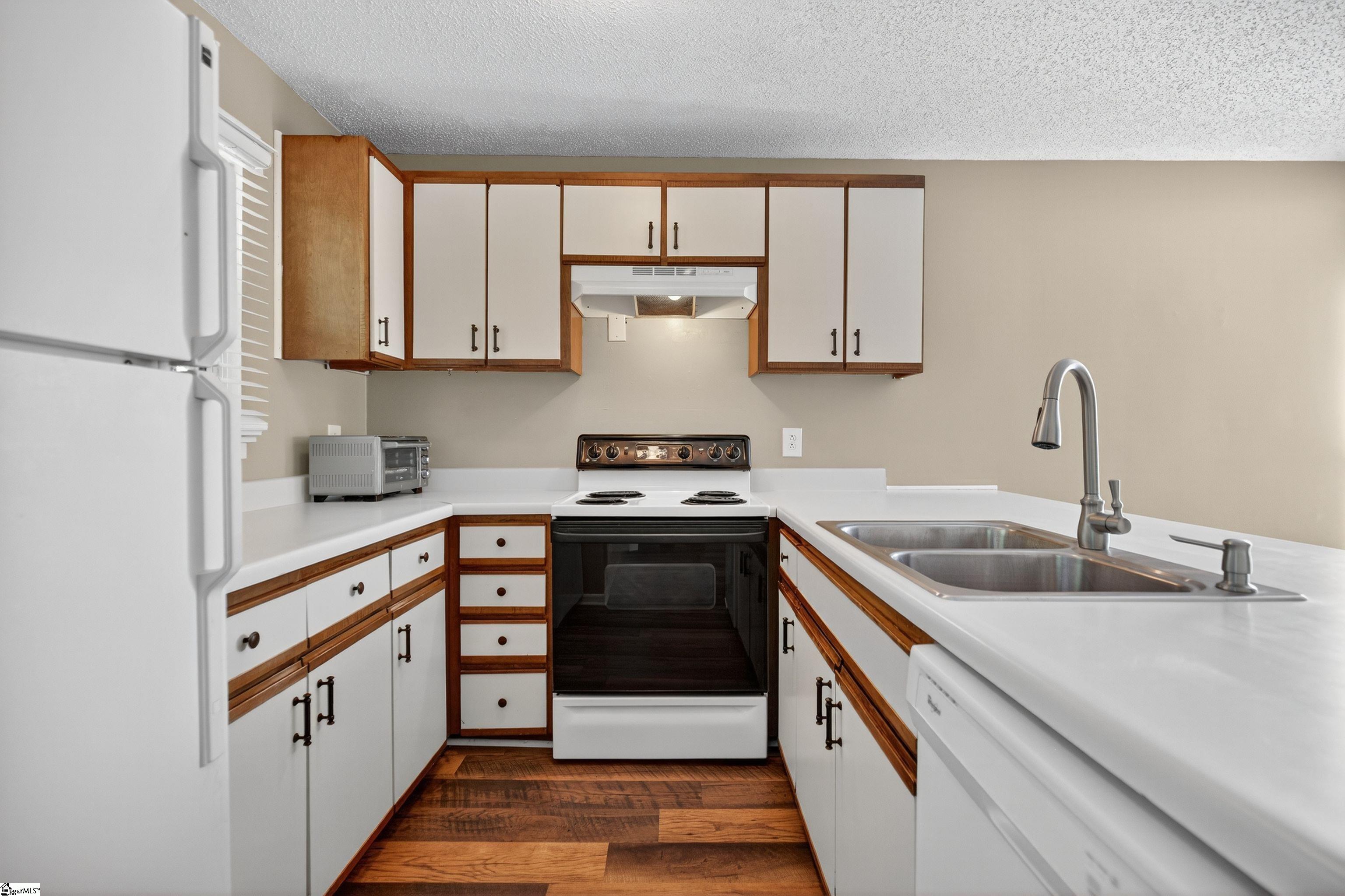 2601 Duncan Chapel Road, Unit G301 Greenville, SC 29617 - Photo 10 of 30