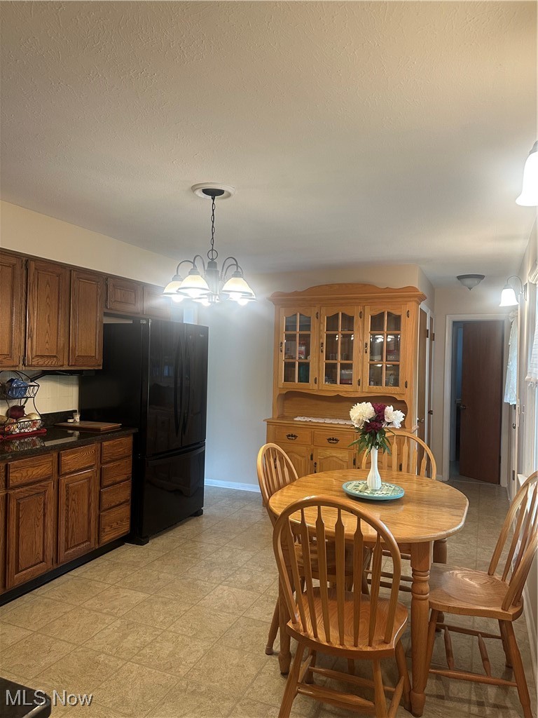 379 Wilson Mills Road Chardon, OH 44024 - Photo 10 of 20 Eat-in kitchen