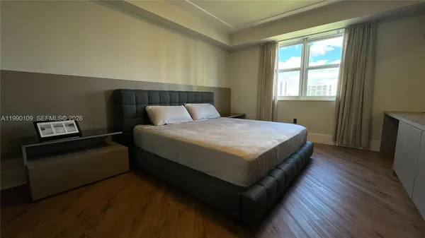 $5,500 | 20000 East Country Club Drive, Unit 1016, Aventura, FL 33180