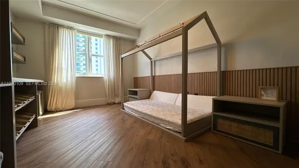 $5,500 | 20000 East Country Club Drive, Unit 1016, Aventura, FL 33180