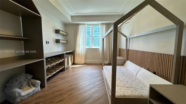 $5,500 | 20000 East Country Club Drive, Unit 1016, Aventura, FL 33180