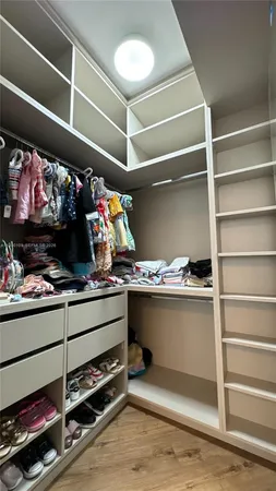 $5,500 | 20000 East Country Club Drive, Unit 1016, Aventura, FL 33180