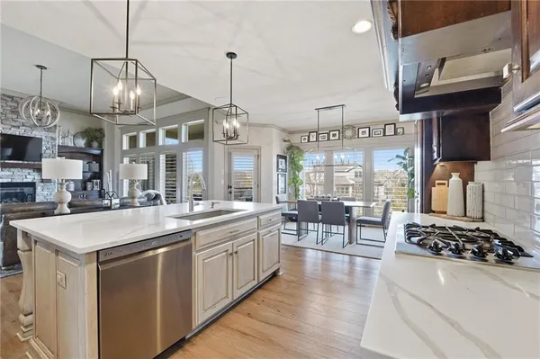 $975,000 | 15516 Stearns Street, Overland Park, KS 66221