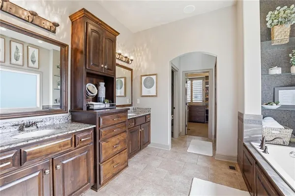 $975,000 | 15516 Stearns Street, Overland Park, KS 66221