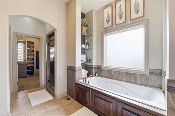 $975,000 | 15516 Stearns Street, Overland Park, KS 66221
