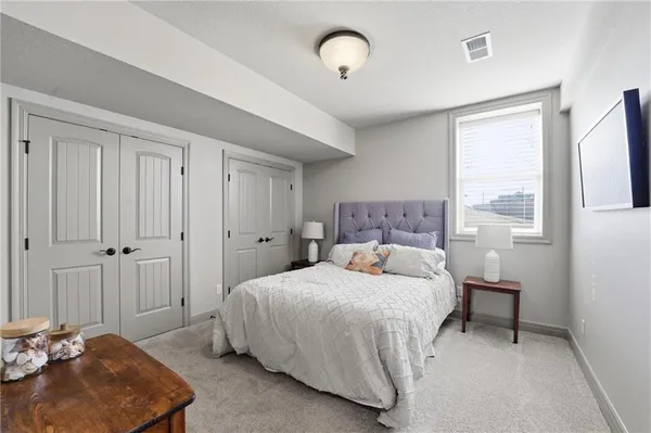 $975,000 | 15516 Stearns Street, Overland Park, KS 66221