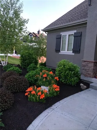 $975,000 | 15516 Stearns Street, Overland Park, KS 66221
