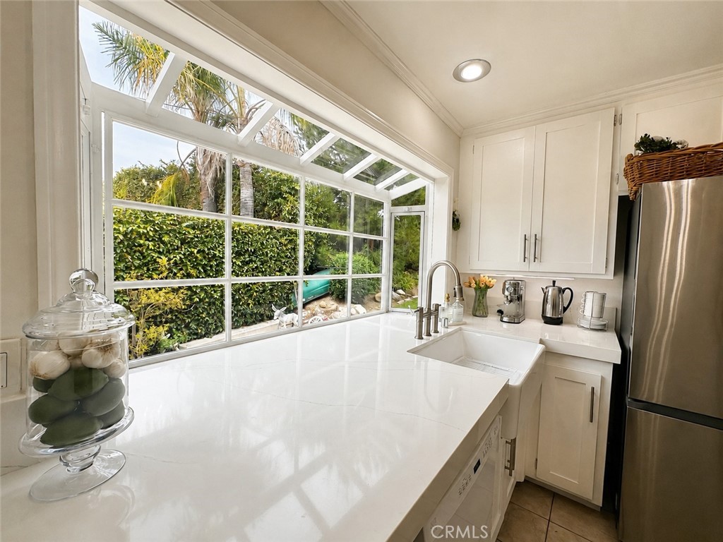 26261 Veva Way Calabasas, CA 91302 - Photo 18 of 44