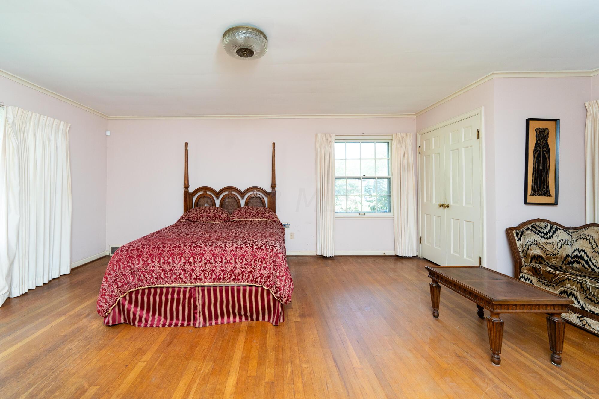 1299 Haddon Road Columbus, OH 43209 - Photo 14 of 34
