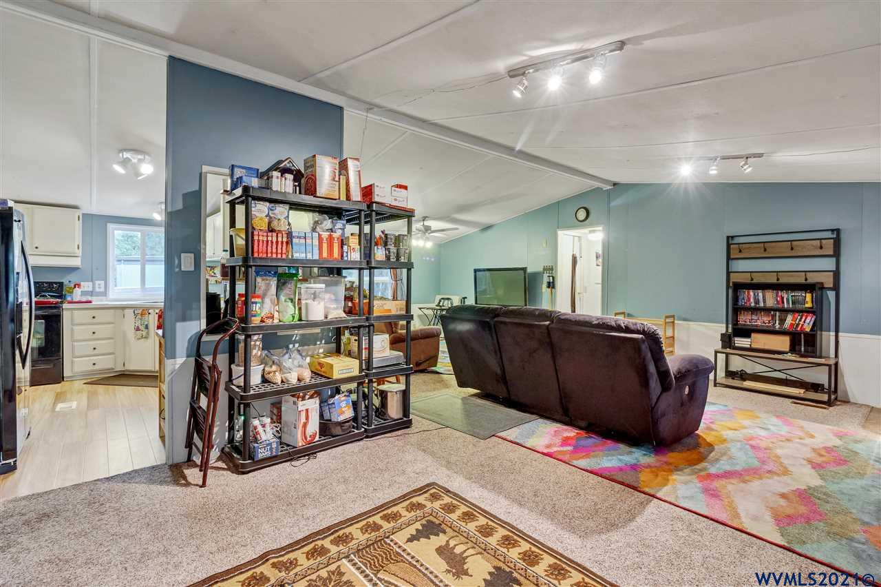 34505 Riverside Drive, Unit 22 Albany, OR 97321 - Photo 6 of 28 Gallery Image 6