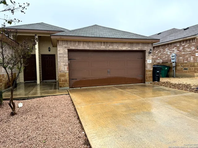$1,450 | 228 Ragsdale Way, New Braunfels, TX 78130
