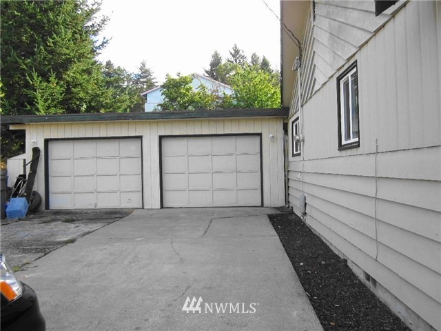 4004 Petersville Road Northeast Bremerton, WA 98310 - Photo 13 of 15 Gallery Image 13