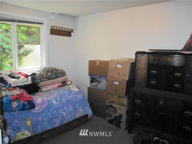 4004 Petersville Road Northeast Bremerton, WA 98310 - Photo 10 of 15 Gallery Image 10
