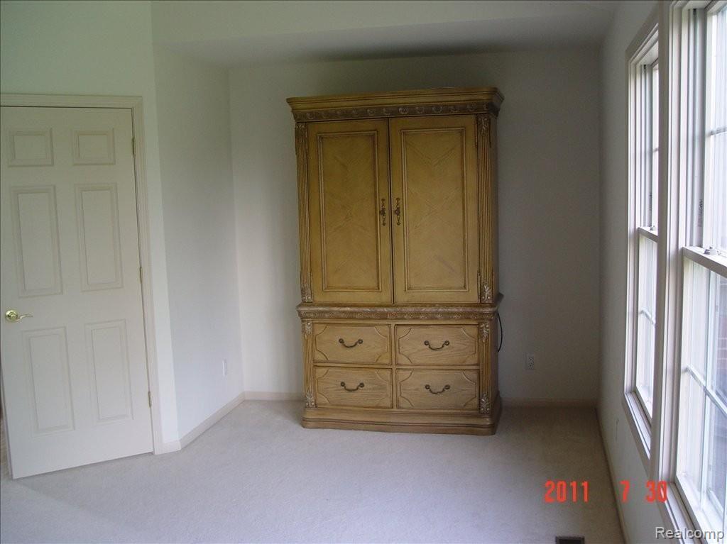 2360 Andover Boulevard Rochester, MI 48306 - Photo 9 of 11 DSC01701