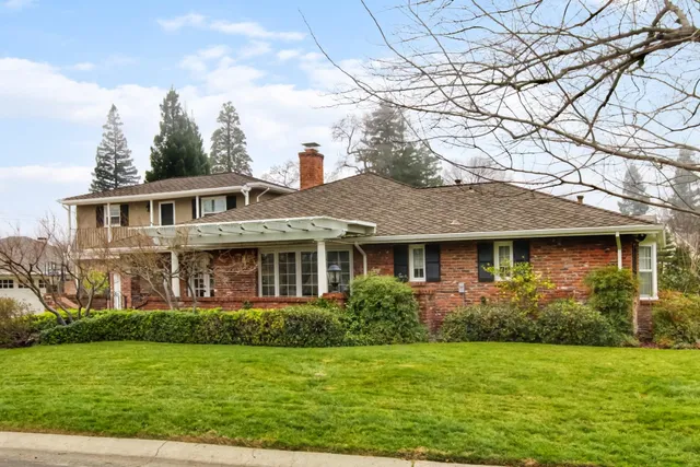 $1,995,000 | 401 Lawson Way, Sacramento, CA 95864
