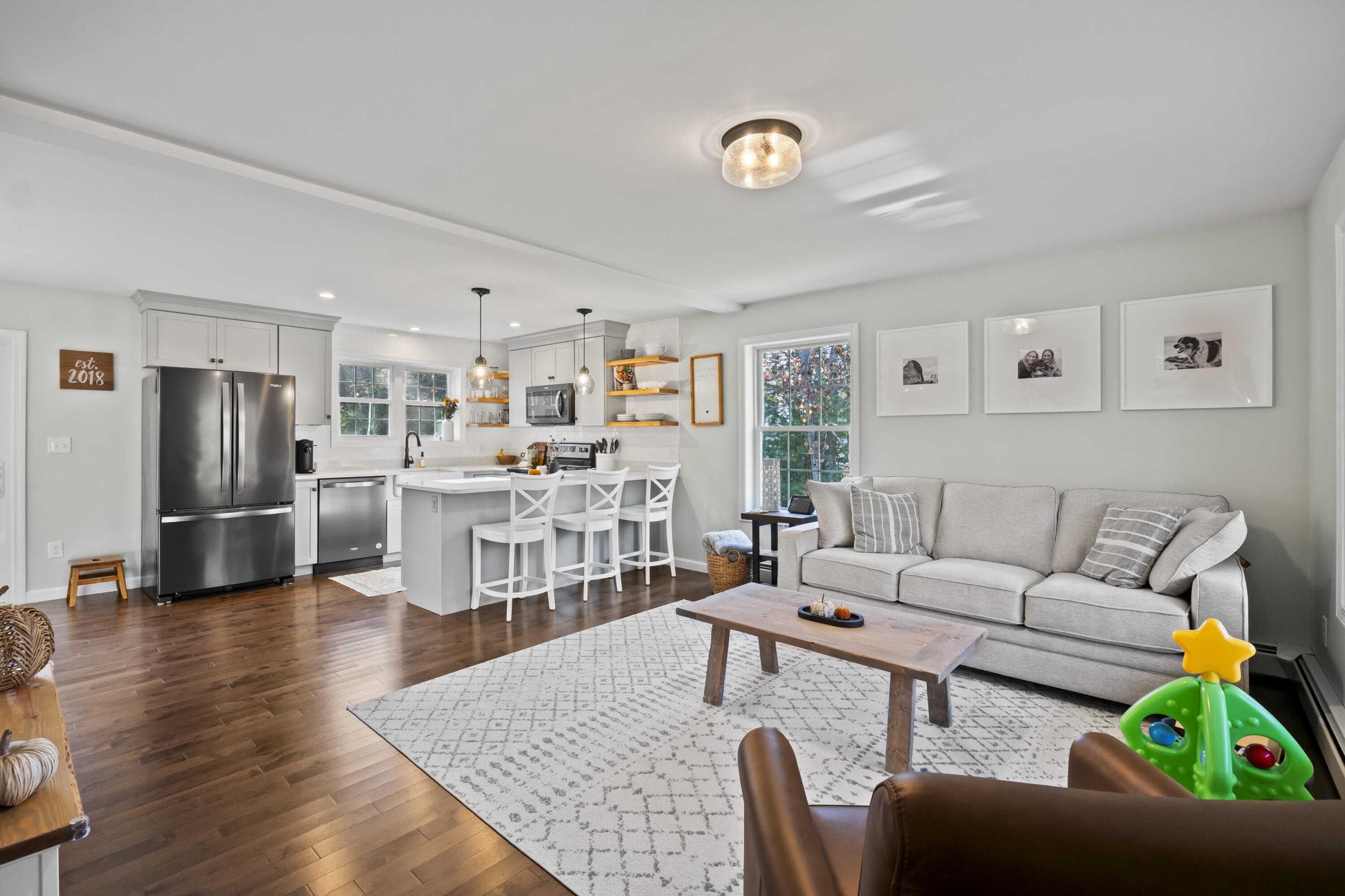 17 Batchelder Road Ogunquit, ME 03907 - Photo 6 of 33 Living Room a