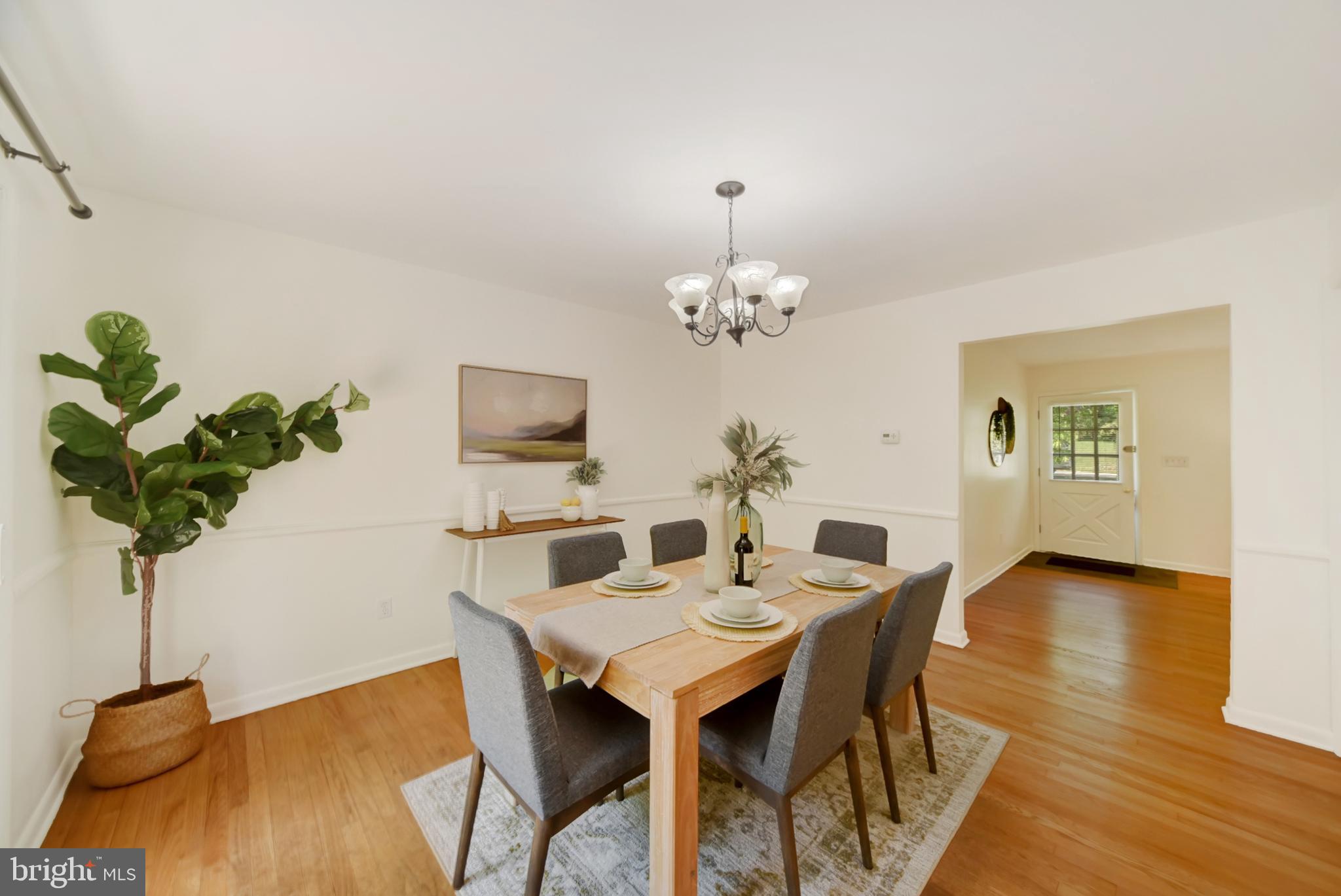 403 Old Orchard Road Baltimore, MD 21229 - Photo 10 of 37 Main Level Has Hardwood Flooring