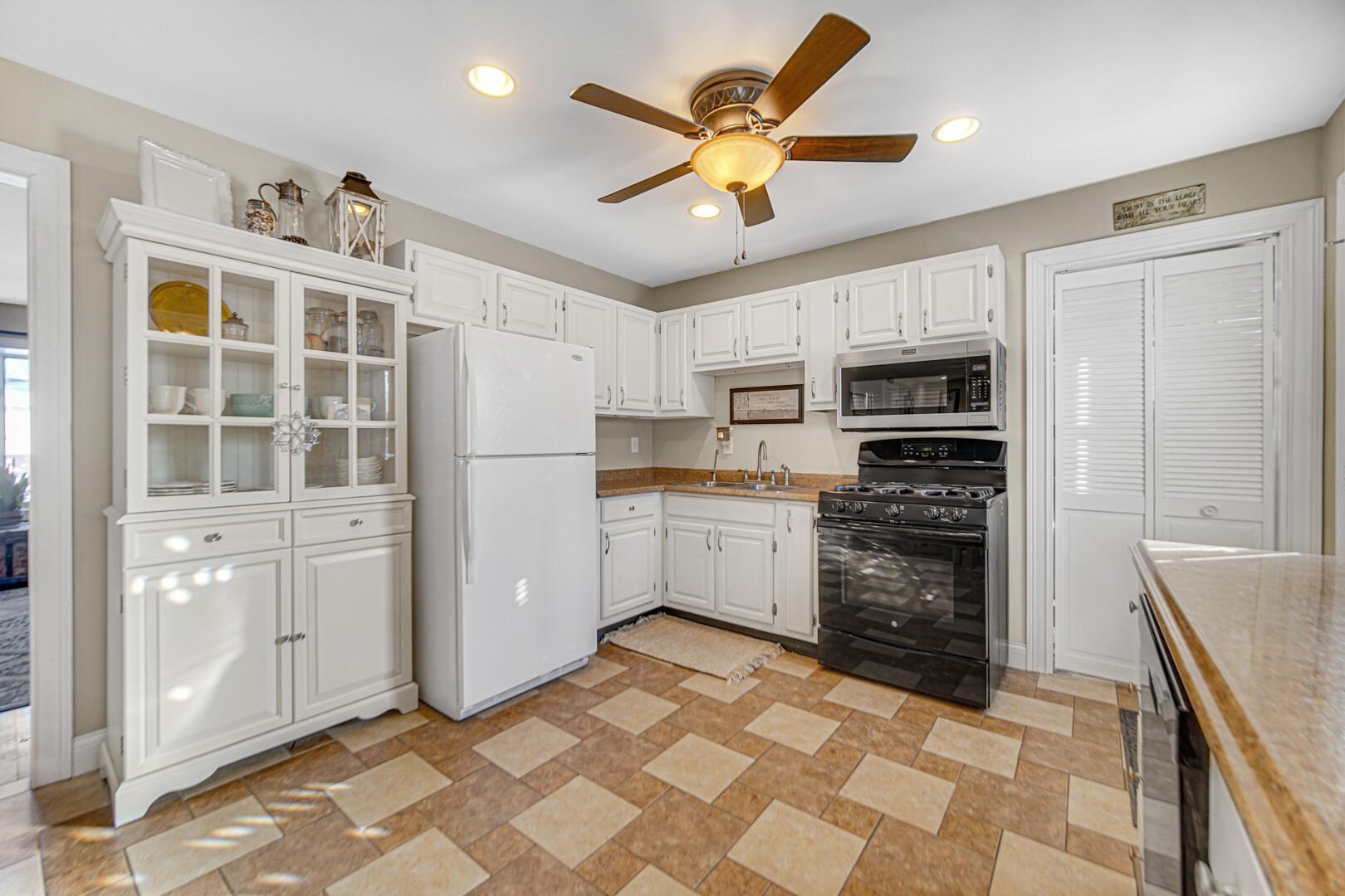 2130 Jefferson Street Portage, IN 46368 - Photo 8 of 25 1620x1080