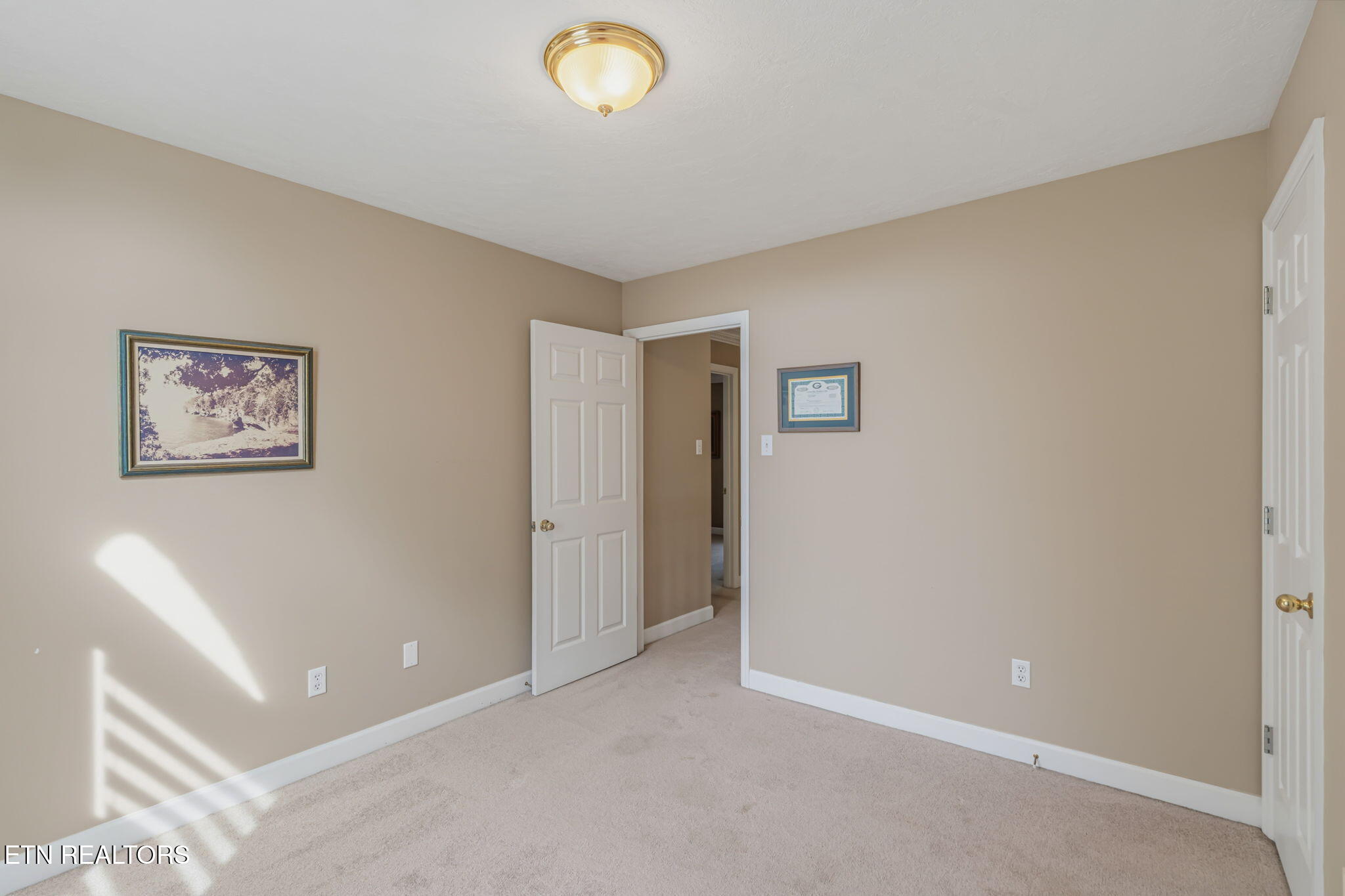 817 Tate Trotter Road Powell, TN 37849 - Photo 32 of 52 32-web-or-mls-817 Tate Trotter Road-25
