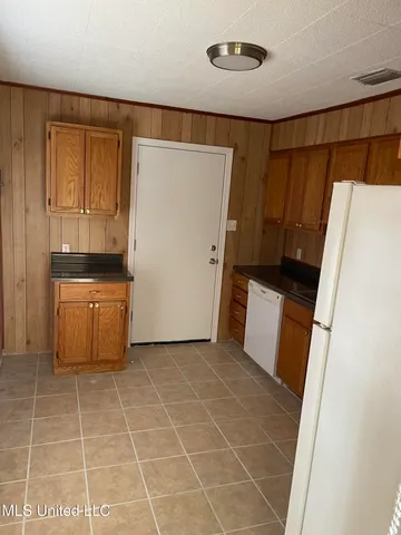 $1,350 | 2403 9th Street, Pascagoula, MS 39567