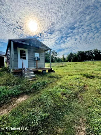 $199,900 | 51 Gunter Street, Lena, MS 39094