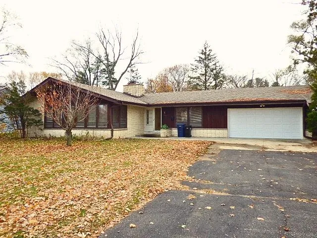 $275,000 | 814 E Club, Beloit, WI 53511