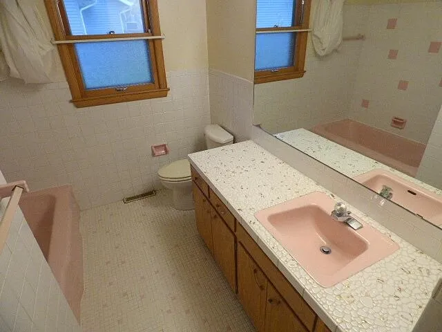 $275,000 | 814 E Club, Beloit, WI 53511