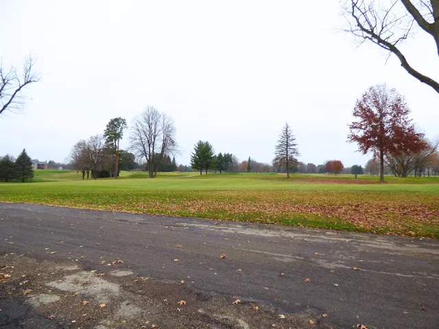 $275,000 | 814 E Club, Beloit, WI 53511