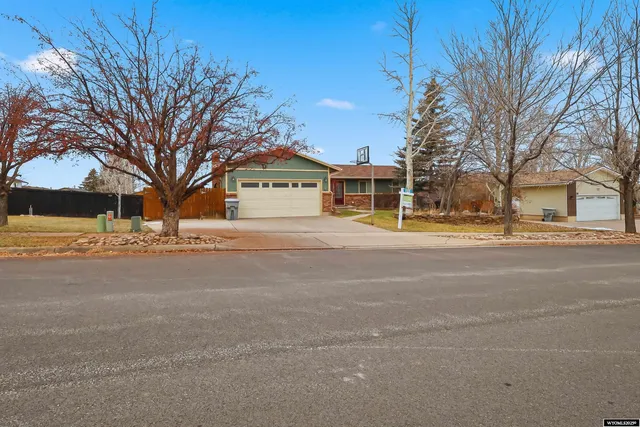 $485,000 | 307 Herschler Avenue, Evanston, WY 82930